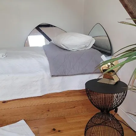 Apartment Litle Tiny In The Attic *